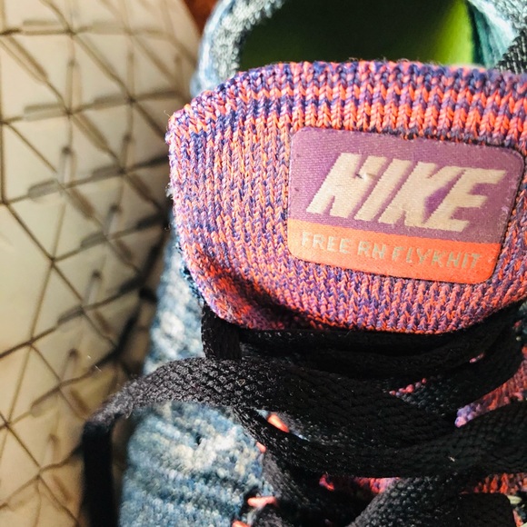 Nike Free RN Flyknit Women's size 7 - Picture 8 of 8